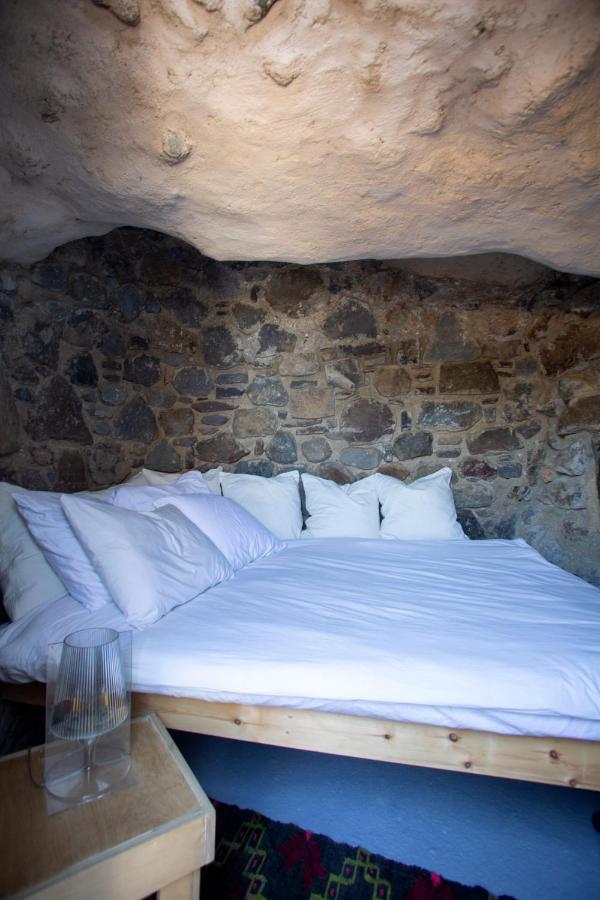 My Old Stone House In A 2 000 Sqm Private Garden With Fab Glamping Tent Mandraki  ภายนอก รูปภาพ