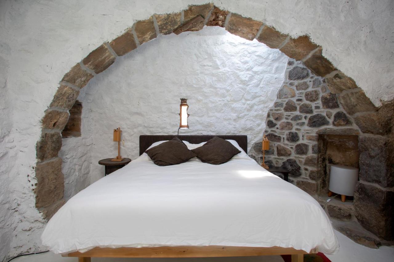 My Old Stone House In A 2 000 Sqm Private Garden With Fab Glamping Tent Mandraki  ภายนอก รูปภาพ